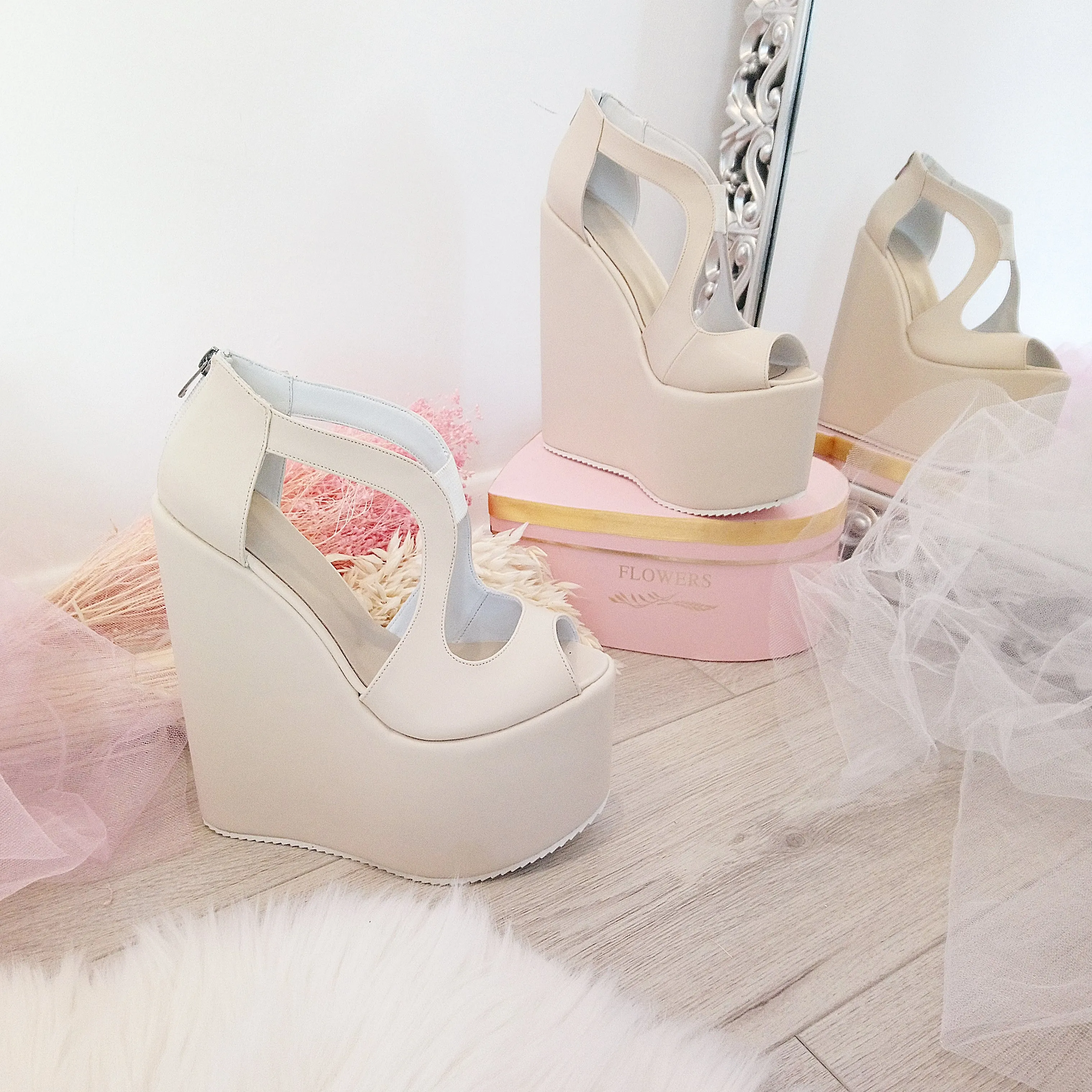 Cream Slit Design Bridal Platform Wedge Shoes