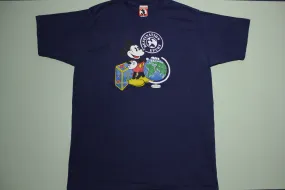 Destination Epcot Vintage 90's Disney World Mickey Mouse Mickey Inc USA T-Shirt