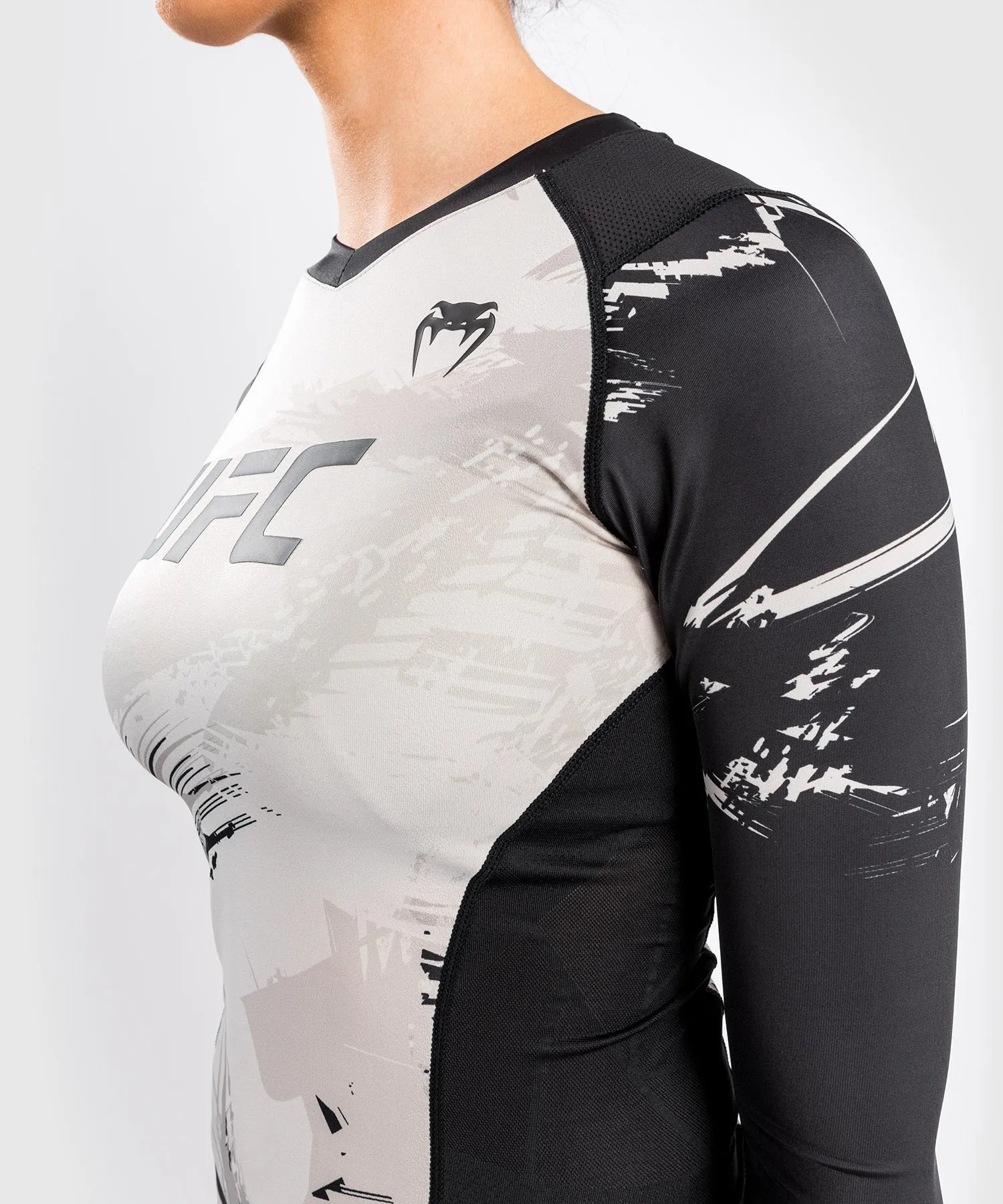 UFC Venum Authentic Fight Week 2.0 Women’s Performance Long Sleeve Rash Guard - Sand/Black